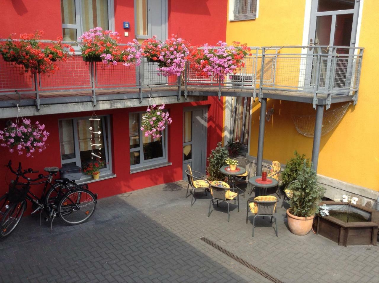 Hotel Am Weinbergschloss Waren  Bagian luar foto